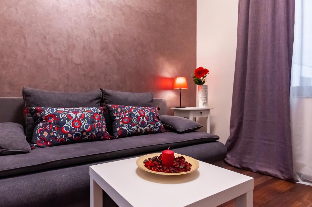 Mala Sava Apartmani Belgrad Exteriör bild