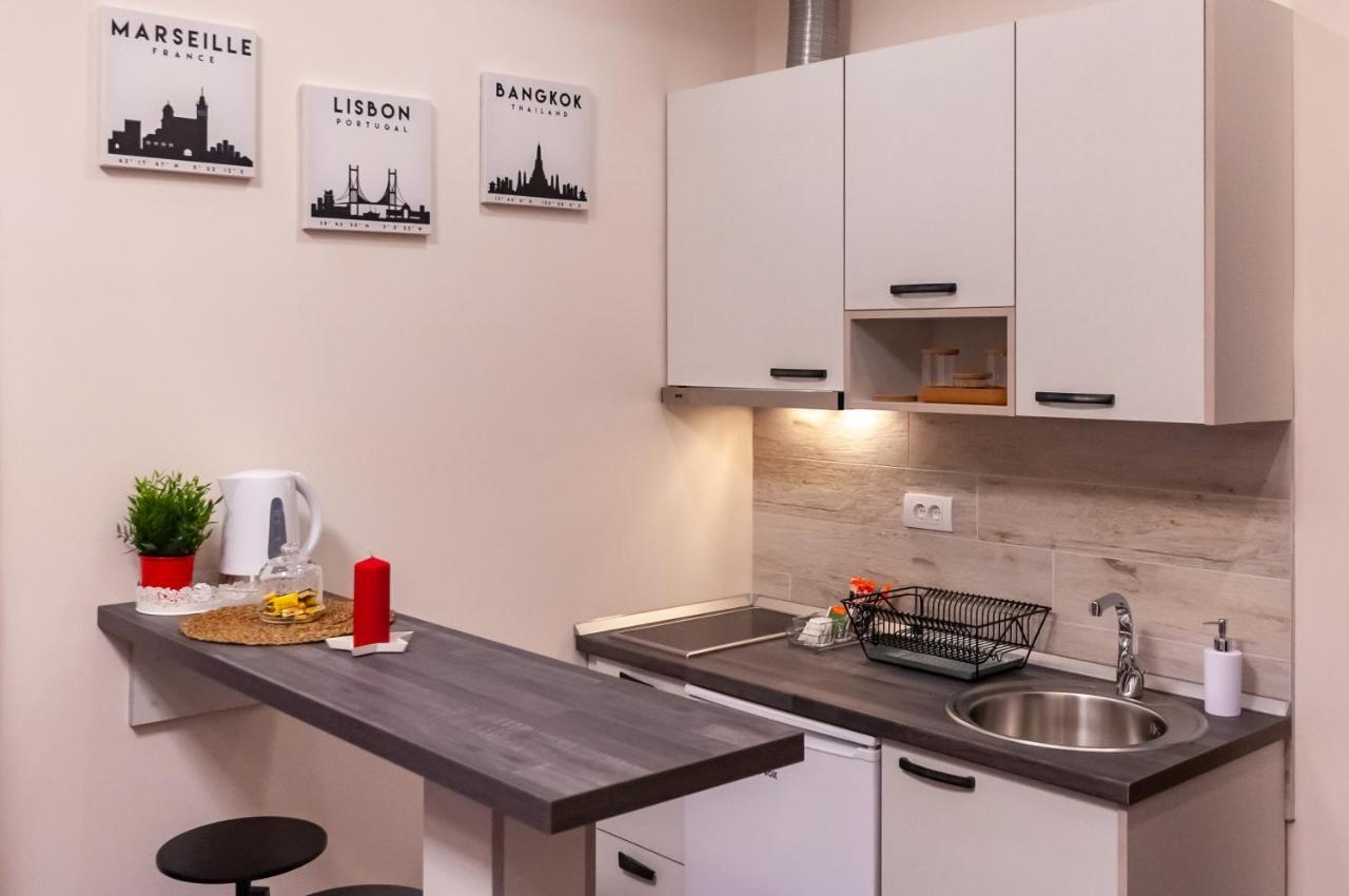 Mala Sava Apartmani Belgrad Exteriör bild